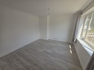 lounge- click for photo gallery